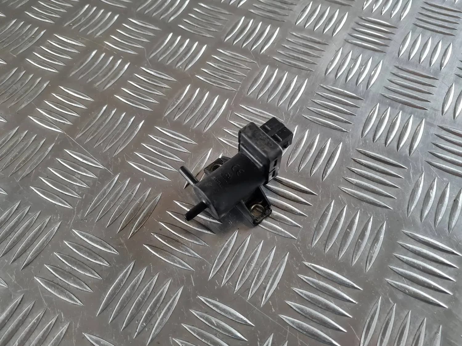 Elektromagnetický vakuový ventil RENAULT SCENIC III 2011 - foto 2