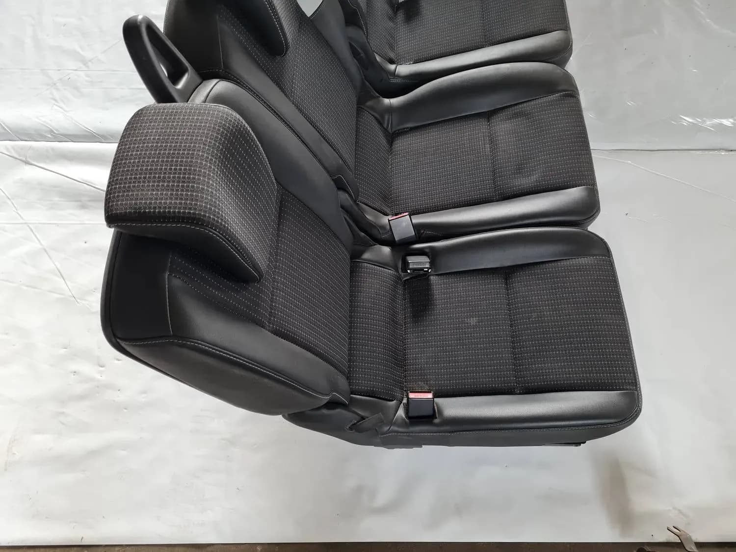 Zadní sedadlo RENAULT SCENIC III 2011 - foto 3