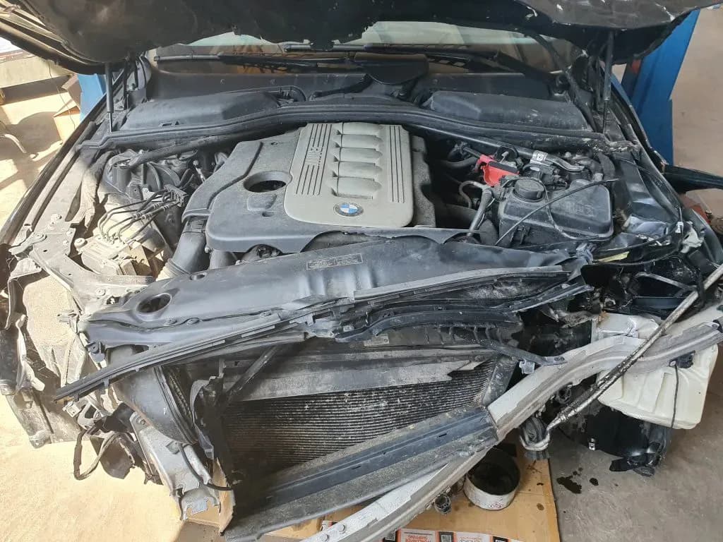 Součást vozu BMW 525D E61 2007 TOURING BLACK - foto 6