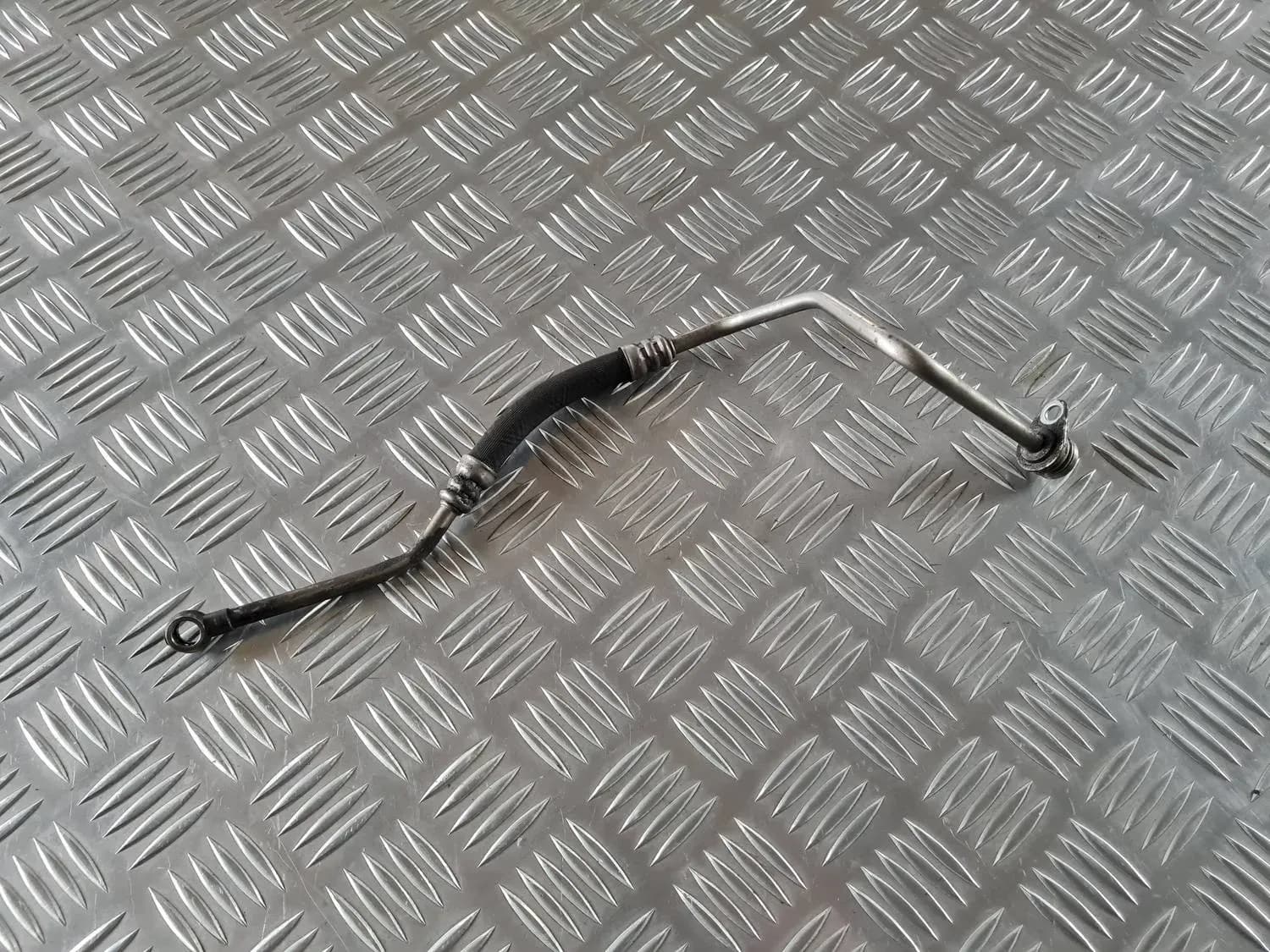Trubka turbíny AUDI A6 2008 - foto 2