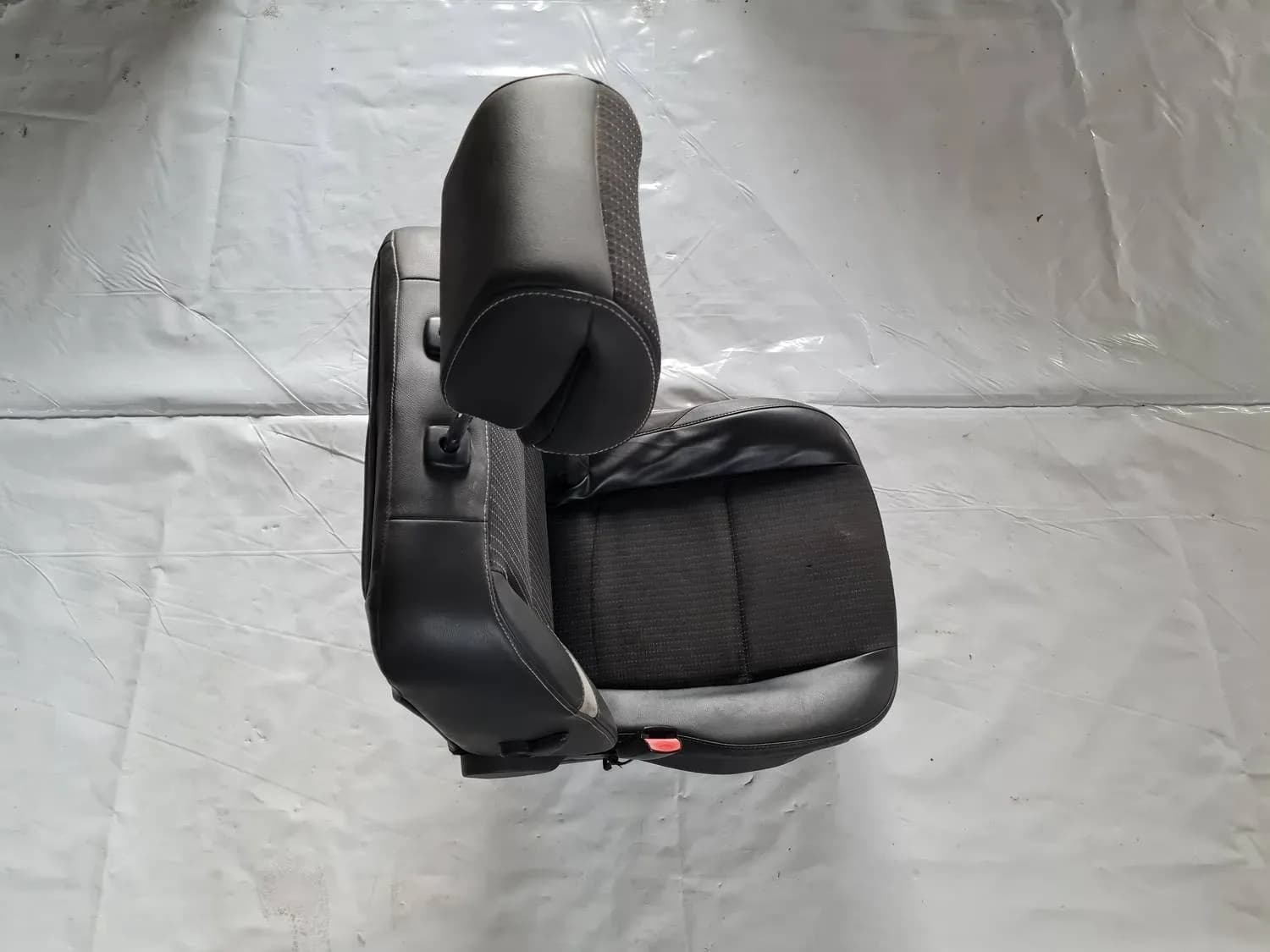 Levé přední sedadlo RENAULT SCENIC III 2011 - foto 3