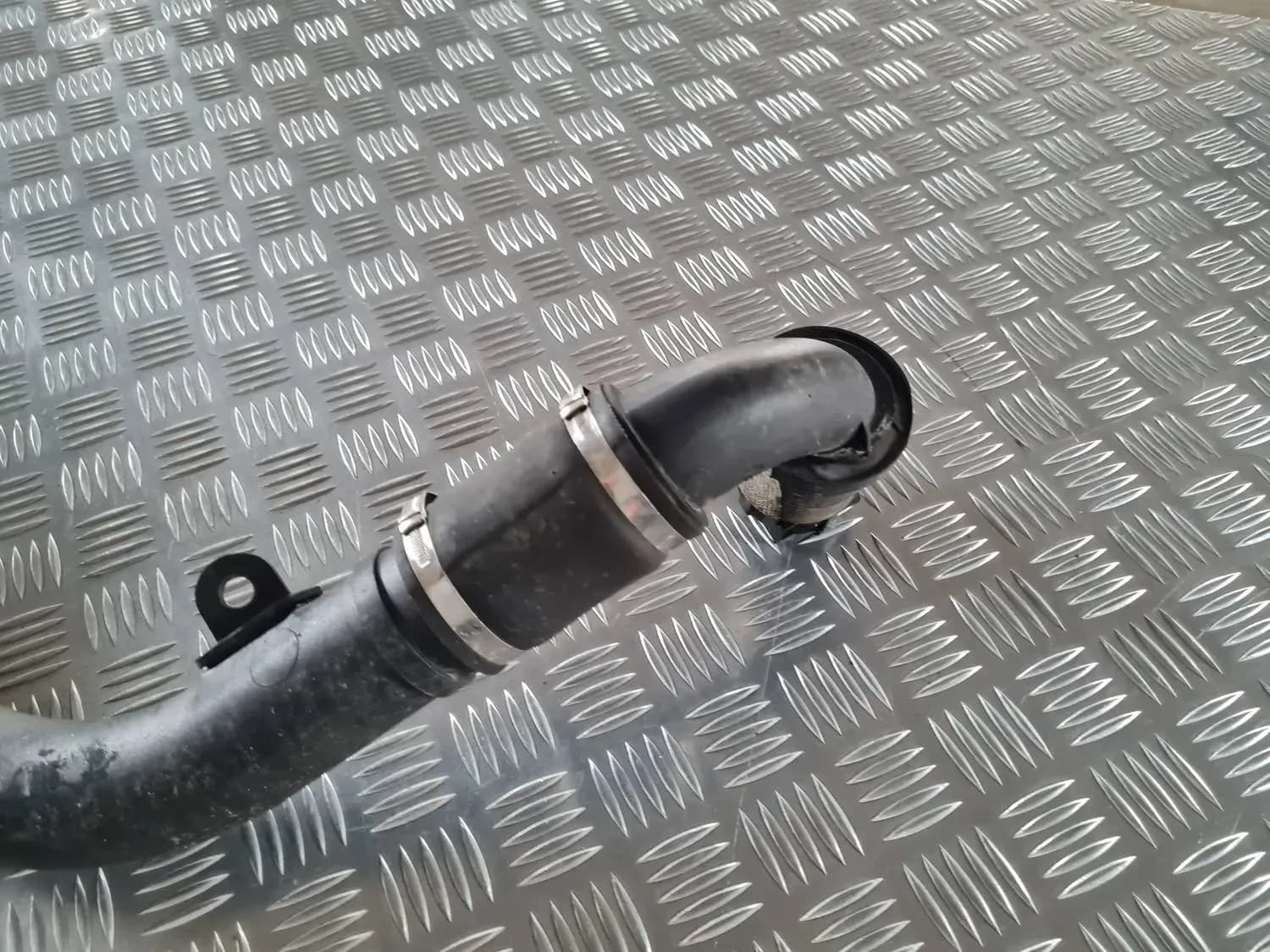 Potrubí sání vzduchu RENAULT SCENIC III 2011 - foto 3