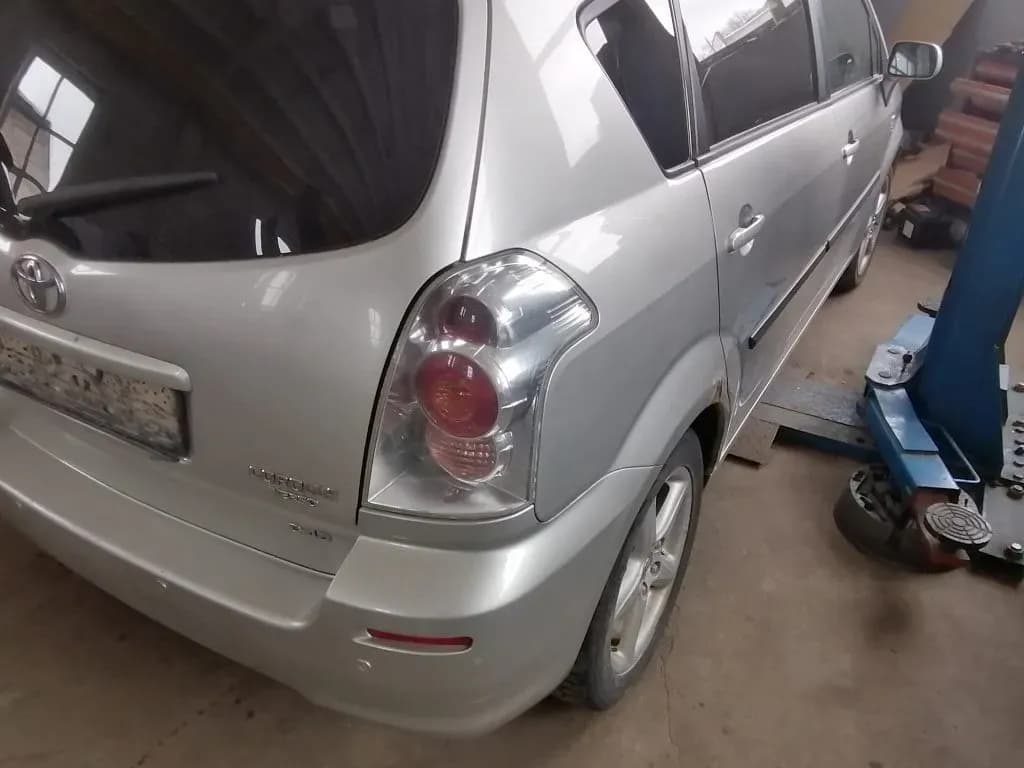 Fotka rozebraného vozu 5