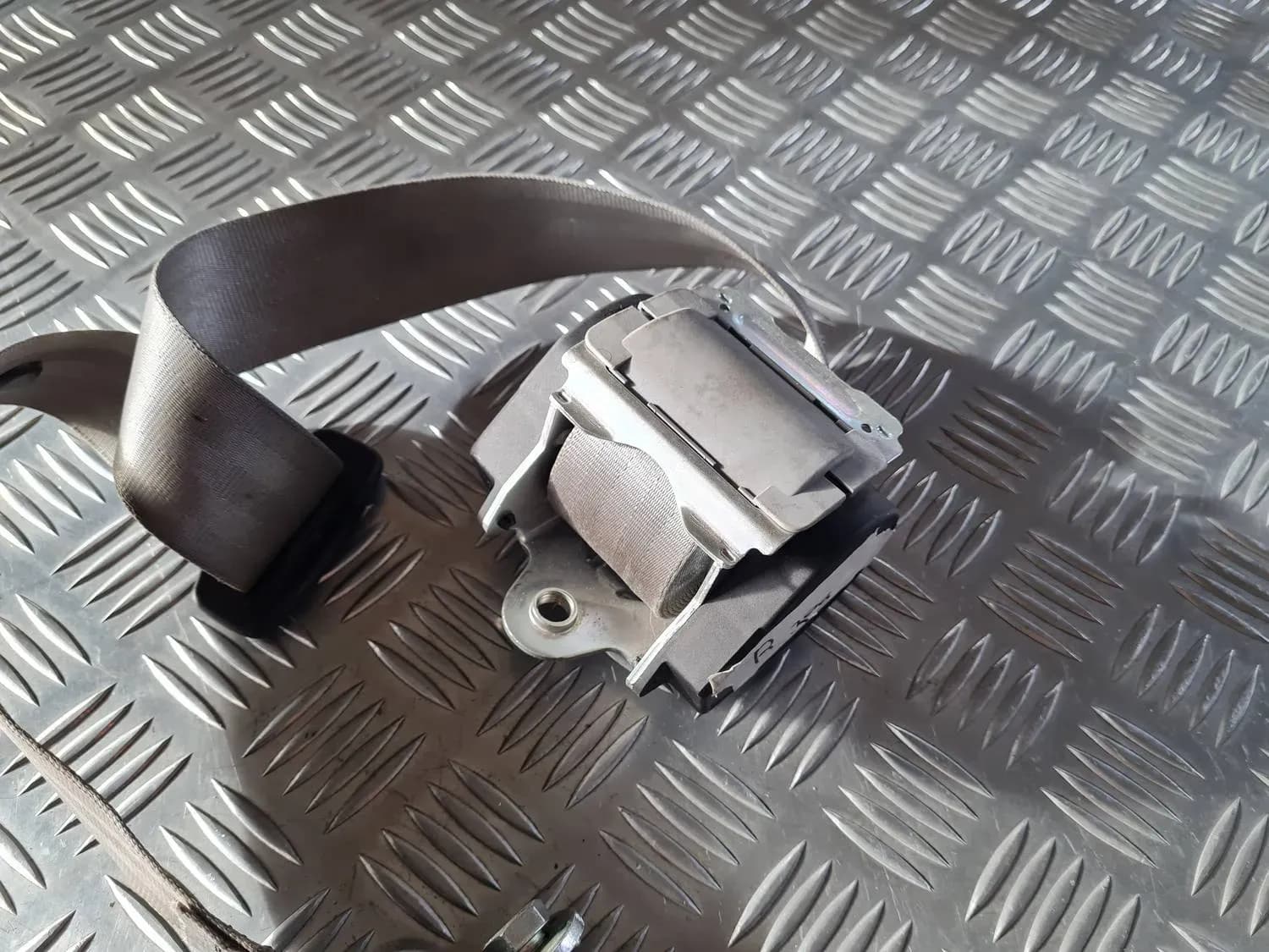 Pravý zadní bezpečnostní pás AUDI A6 2008 - foto 3