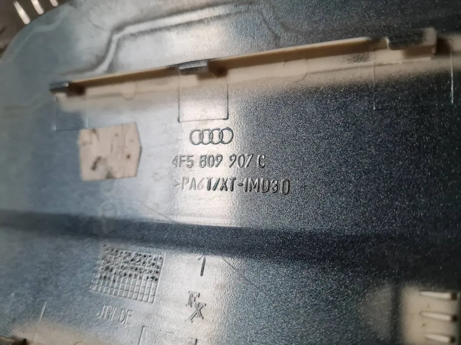 Víčko palivové nádrže AUDI A6 2008 - foto 3