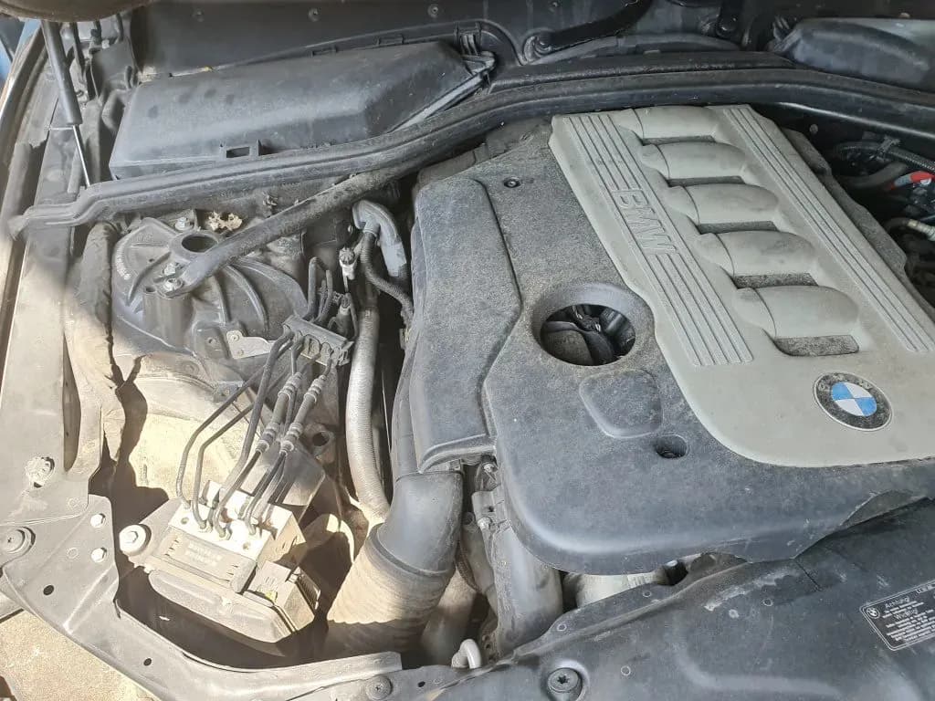Součást vozu BMW 525D E61 2007 TOURING BLACK - foto 7