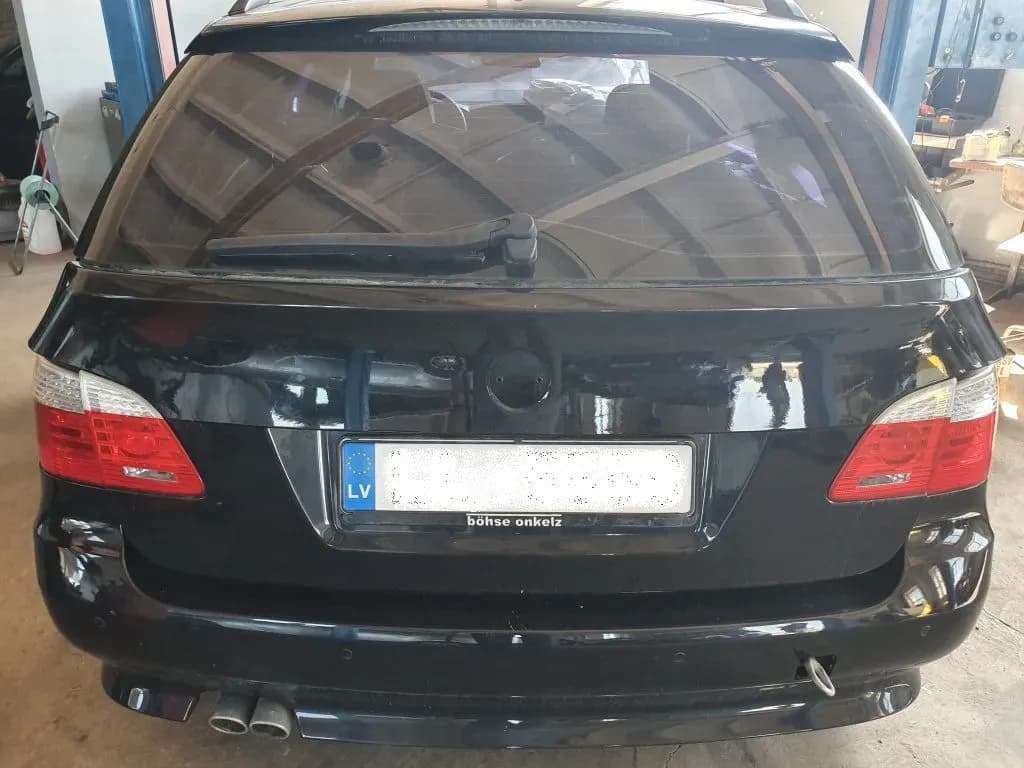Fotka rozebraného vozu 3