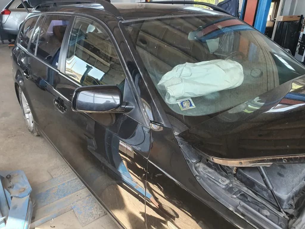 Součást vozu BMW 525D E61 2007 TOURING BLACK - foto 8