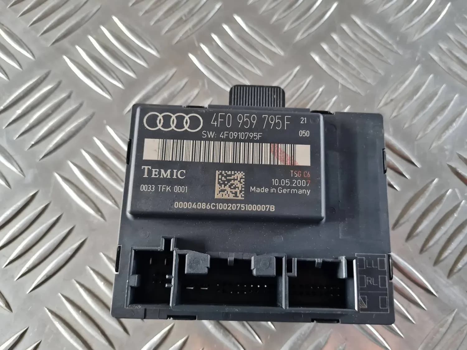 Řídicí jednotka Comfort AUDI A6 2008 - foto 2