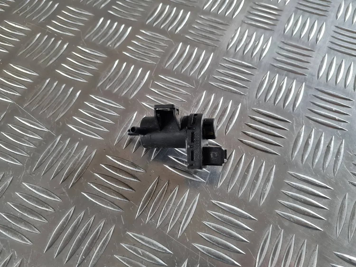 Elektromagnetický vakuový ventil RENAULT SCENIC III 2011 - foto 3