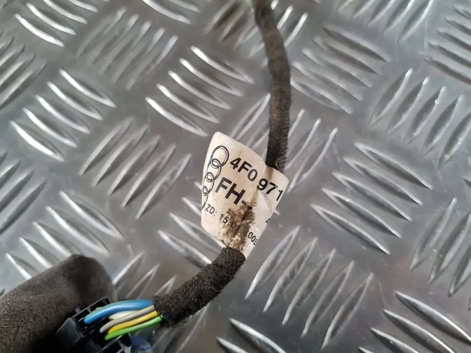 Drát motoru elektrického okna AUDI A6 2008 - foto 2