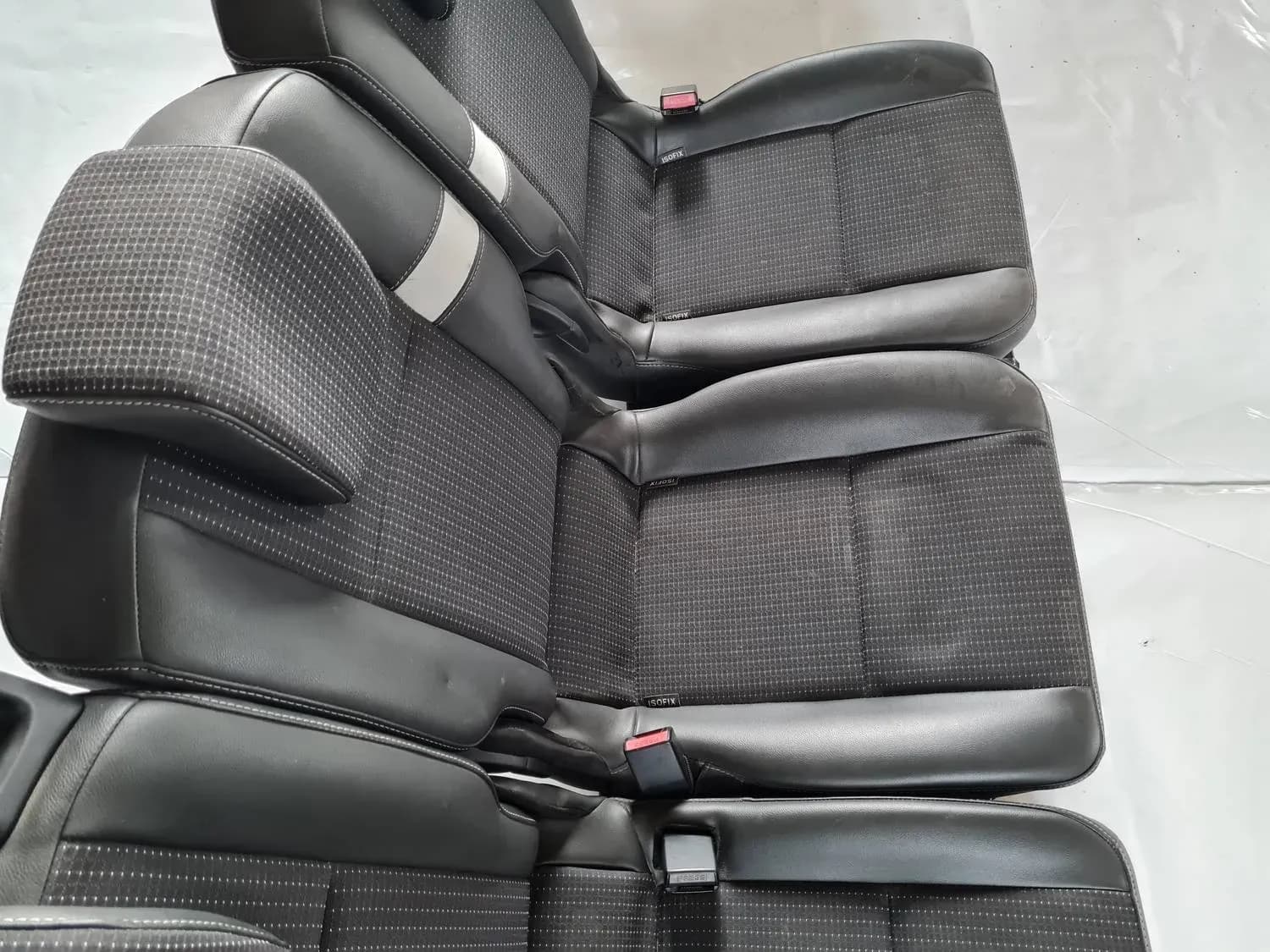 Zadní sedadlo RENAULT SCENIC III 2011 - foto 4