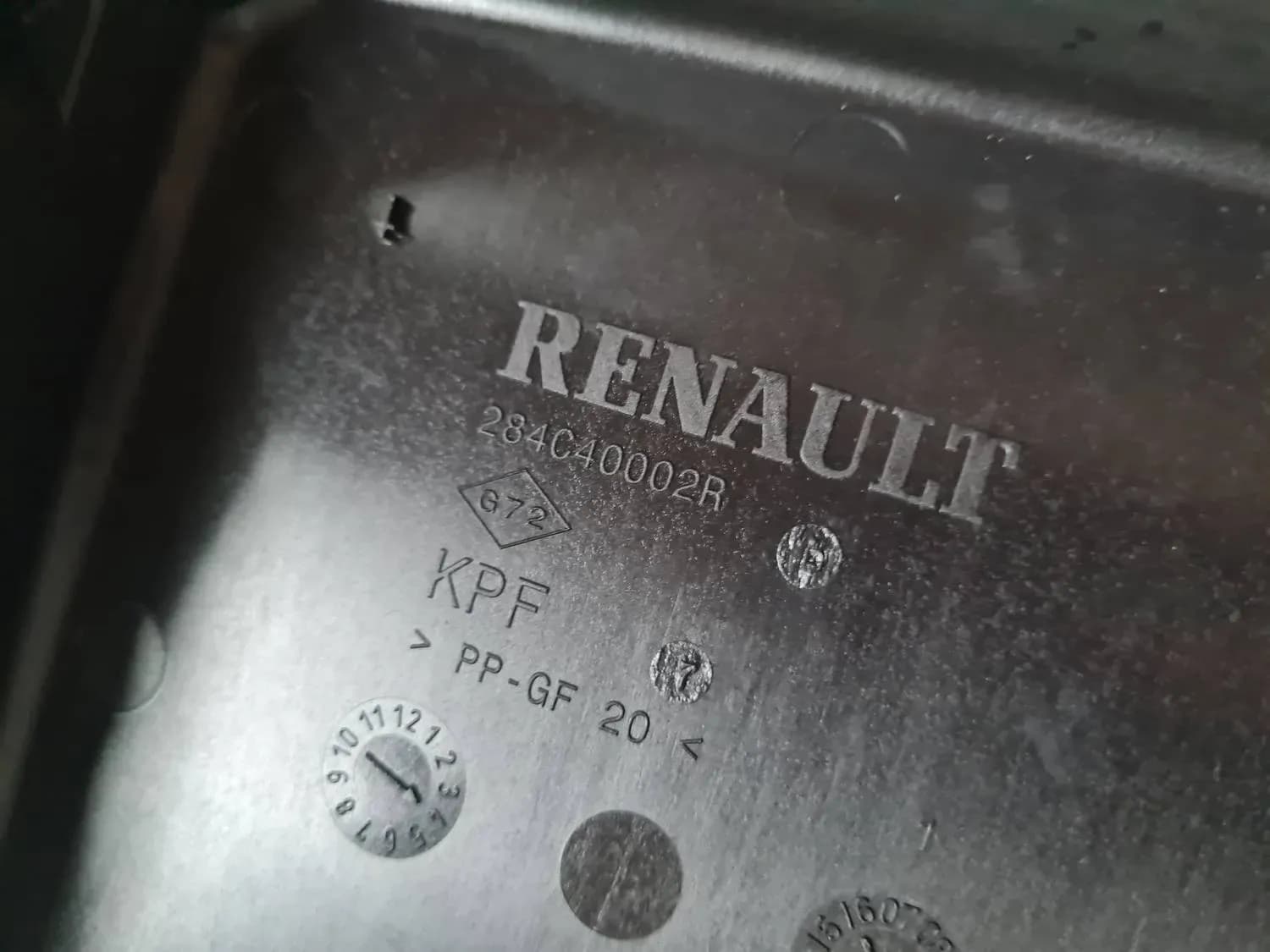 Pojistková reléová skříňka RENAULT SCENIC III 2011 - foto 4