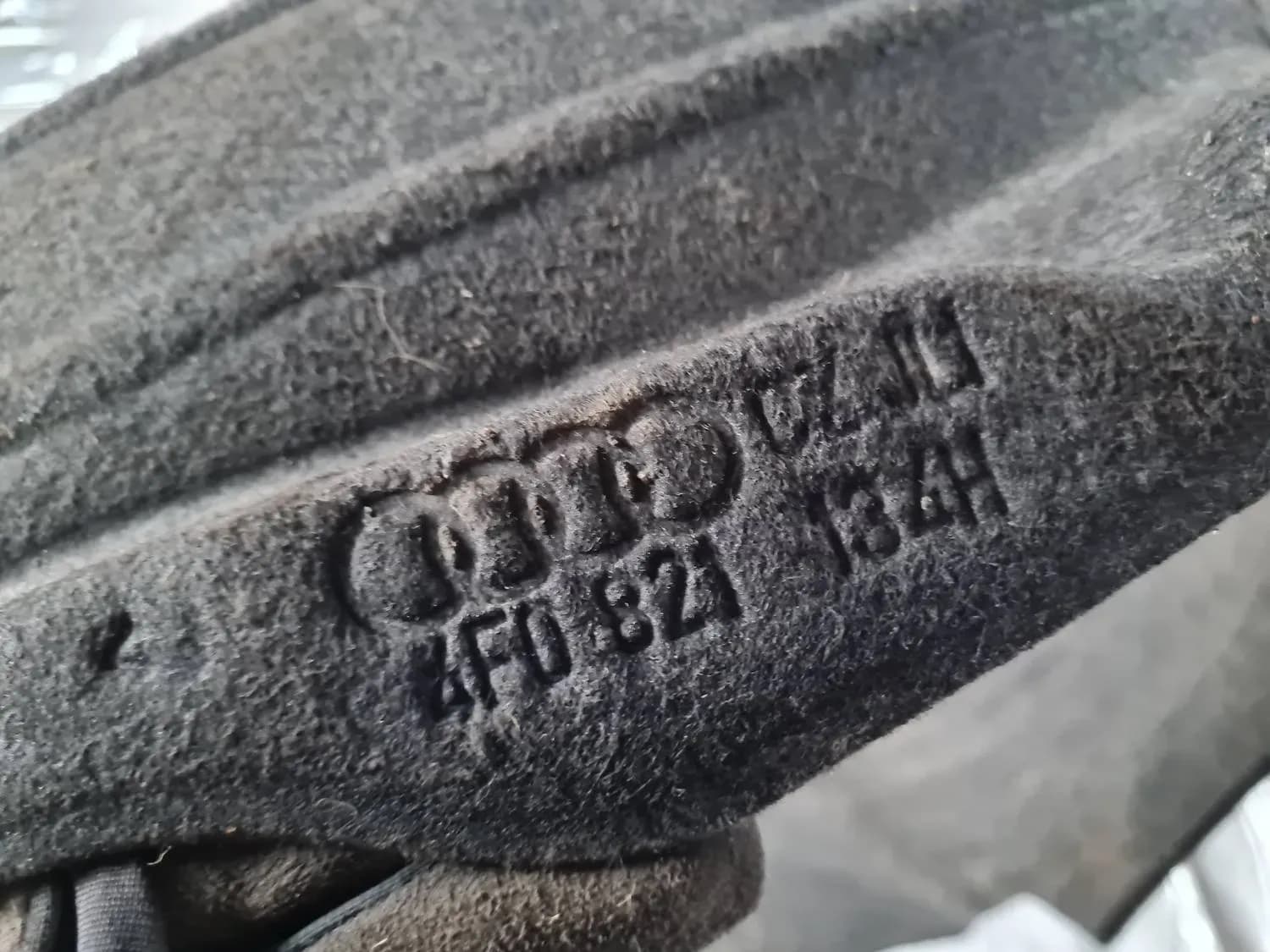 Levý přední vnitřní blatník AUDI A6 2008 - foto 2