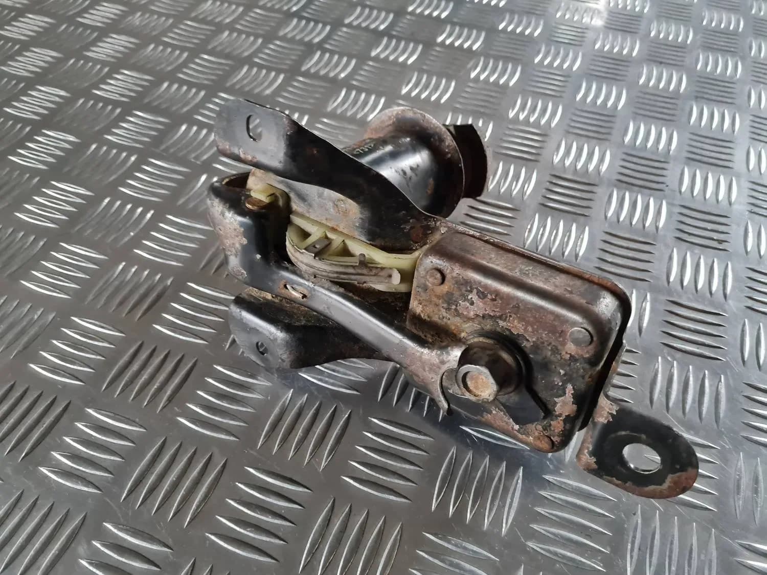 Zvedák náhradního kola RENAULT SCENIC III 2011 - foto 1