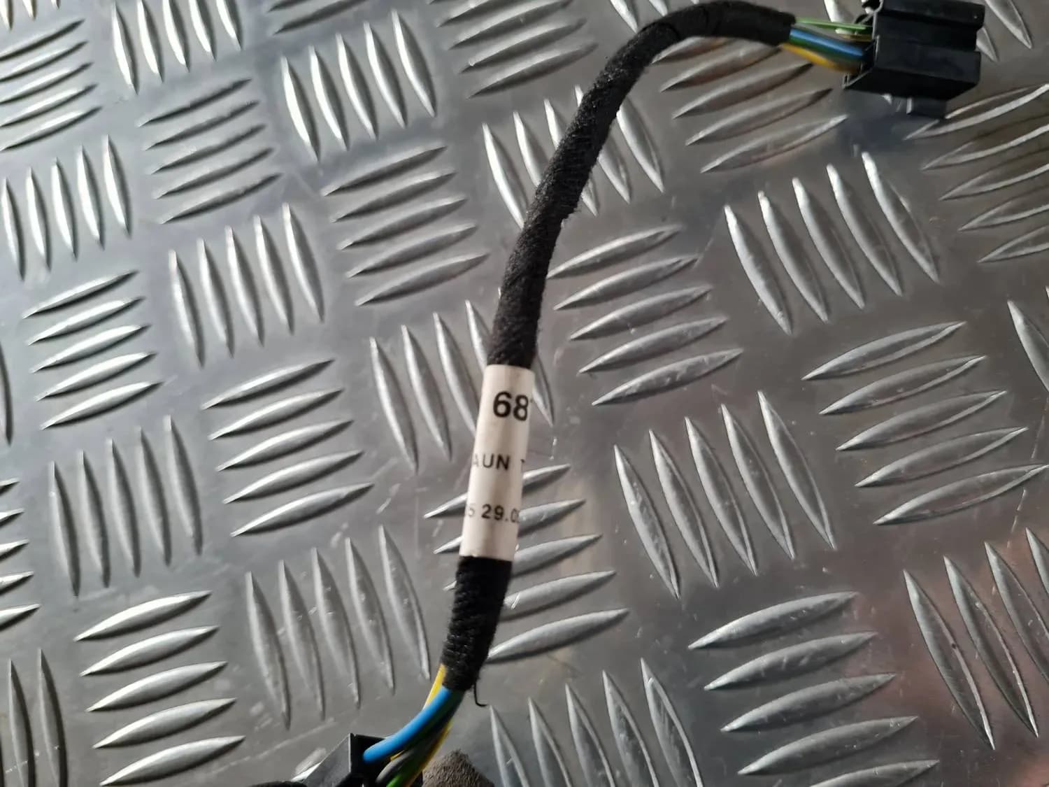 Drát motoru elektrického okna AUDI A6 2008 - foto 4