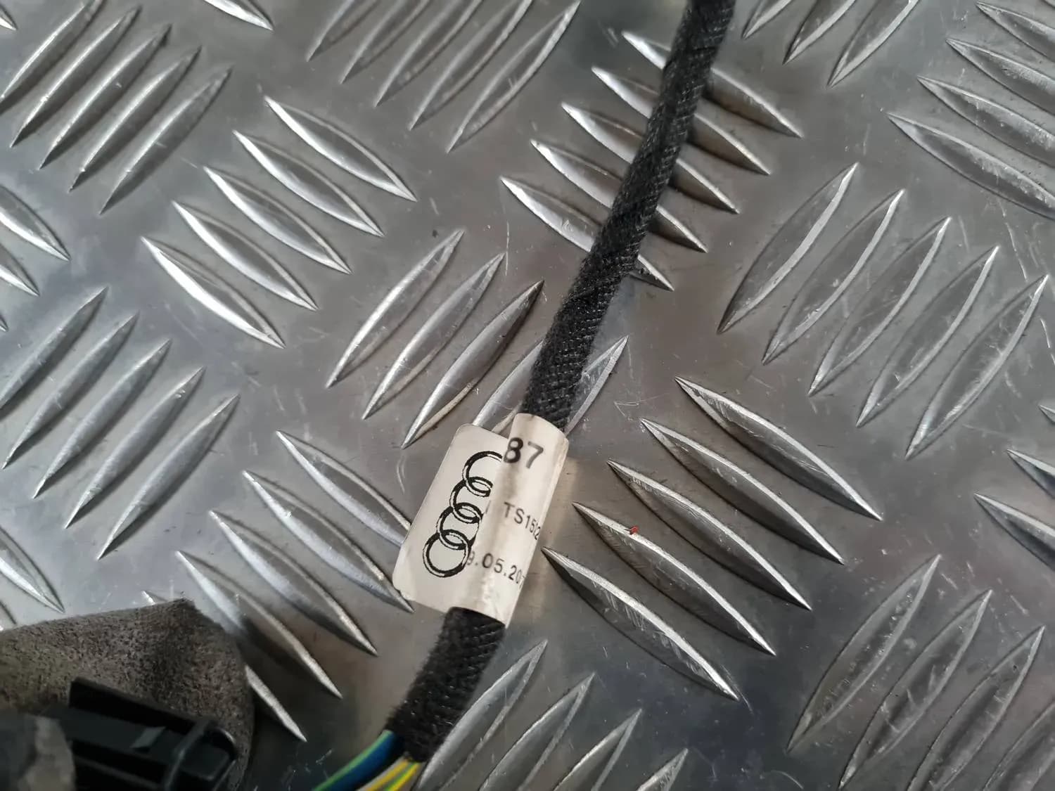 Drát motoru elektrického okna AUDI A6 2008 - foto 6