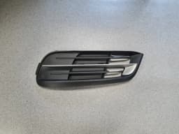 Mřížka mlhového světla, levá BMW 520D F11 2011 TOURING