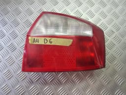 Pravá zadní svítilna AUDI A4 2003